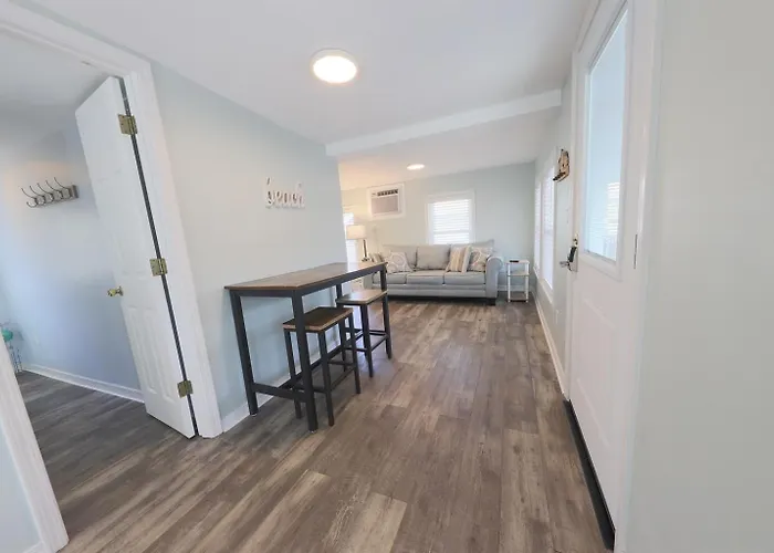 2 Bedroom Pet Friendly Duplex Steps From - Free Daily Activities!
