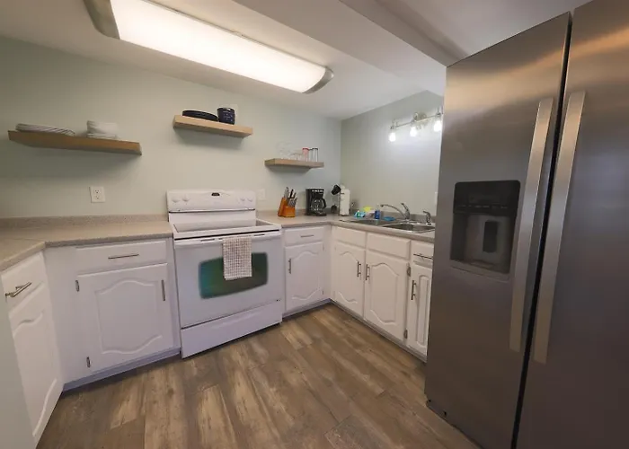 Apartment 2 Bedroom Pet Friendly Duplex Steps From - Free Daily Activities! Gulf Shores