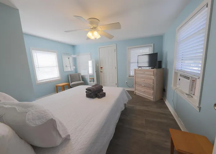Apartment 2 Bedroom Pet Friendly Duplex Steps From - Free Daily Activities! *